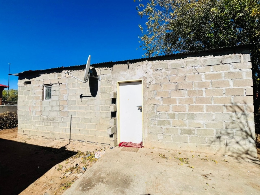 2 Bedroom Property for Sale in Bloemside 2 Free State